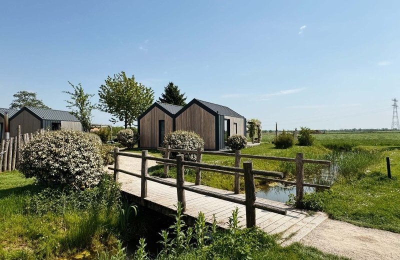 Urban lodge met hottub Hangplekkie